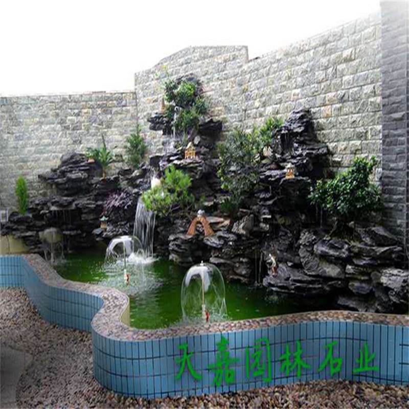 西华小庭院水景设计
